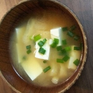 豆腐と油揚げの味噌汁☆